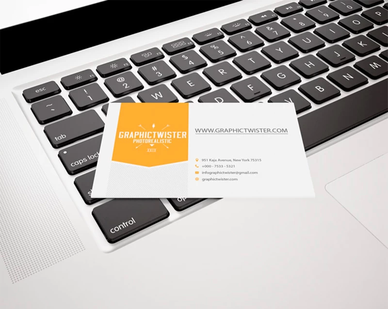 دانلود موکاپ کارت ویزیت روی لپ تاپ | business card mock up laptop